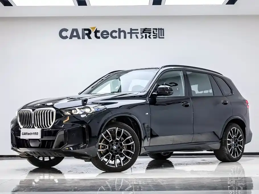BMW X5 xDrive 40Li M Sport Black Night Package 2024