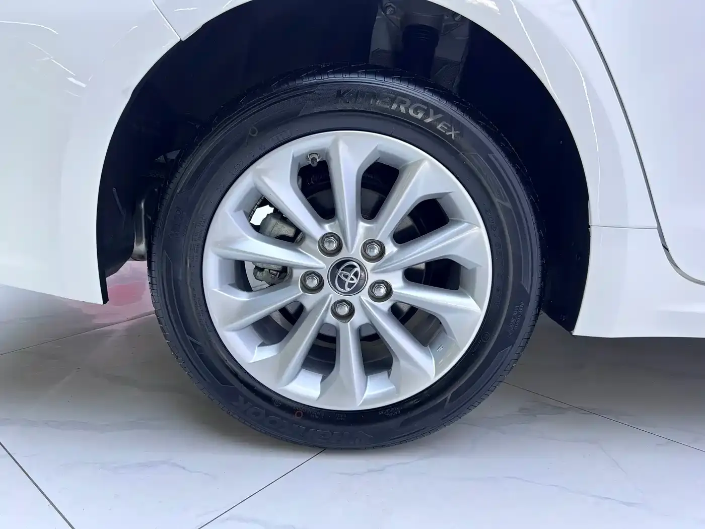 Toyota Corolla 1.2T S-CVT Elite PLUS Edition 2022 — фото 18