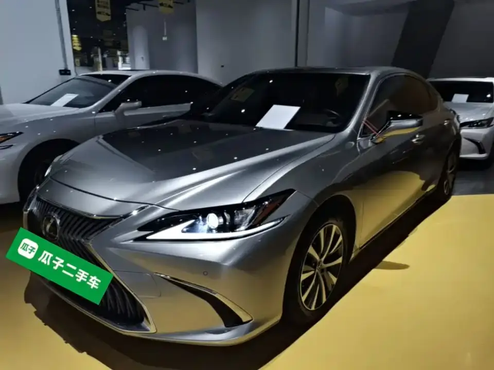Lexus ES 200 Excellence 2020
