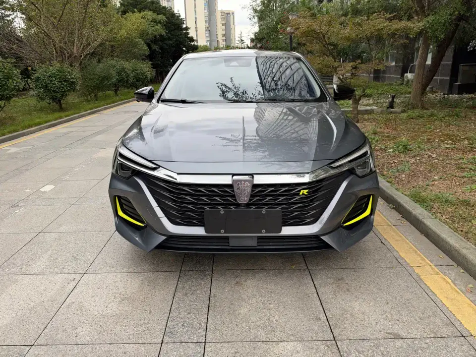 Roewe i6 MAX Model 300TGI Automatic Cool & Smart Edition 2021