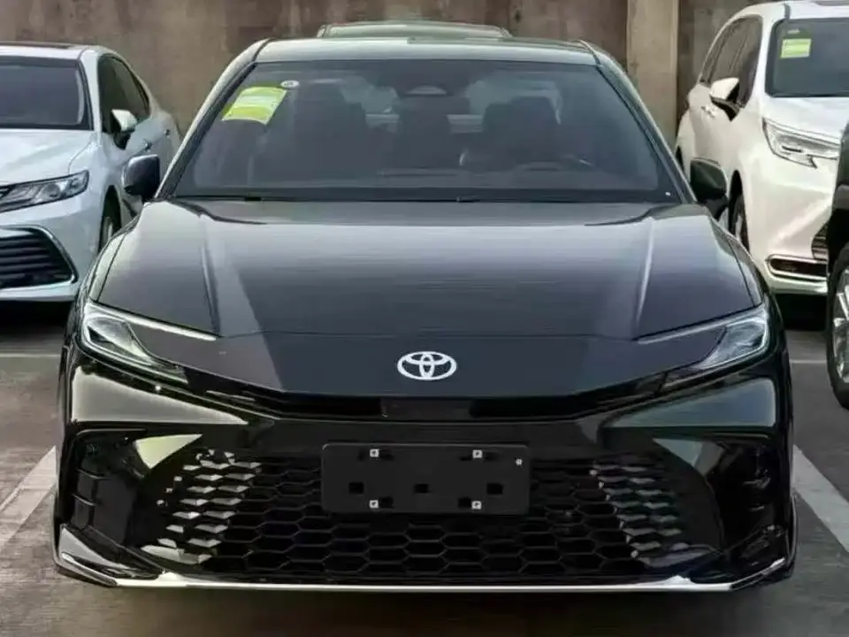 Toyota Camry Hybrid 2.0HG Premium Edition 2026
