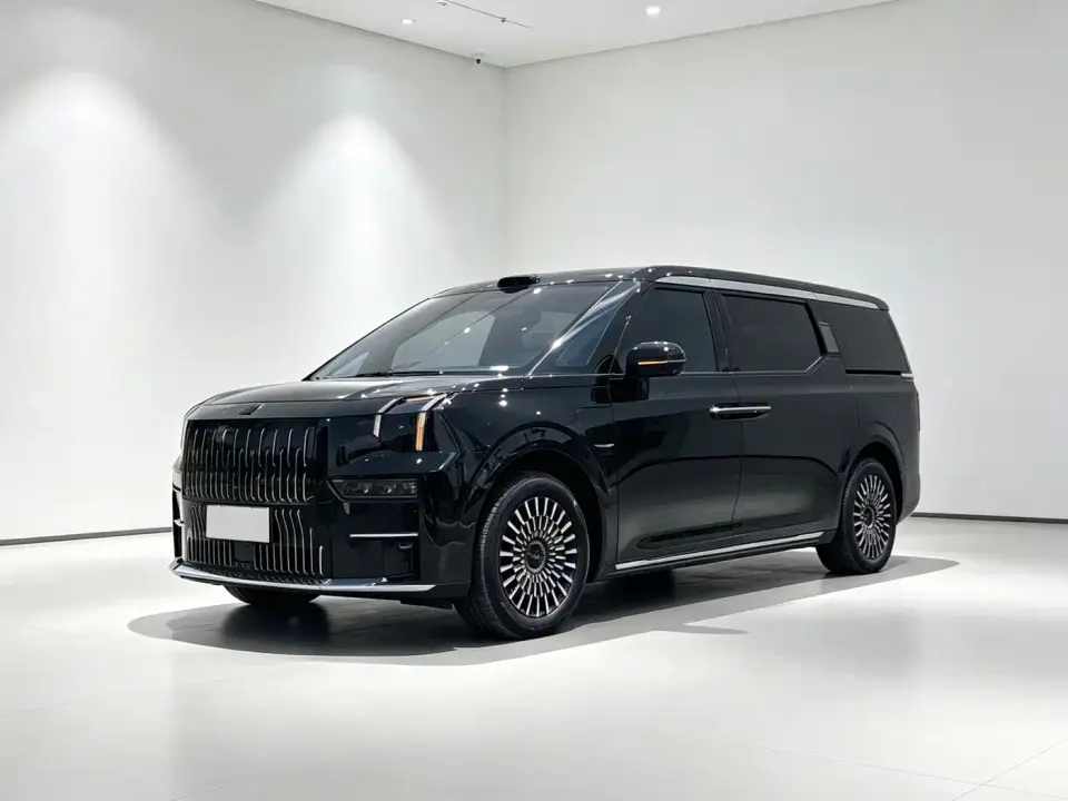 Zeekr 009 6-Seat Executive AWD Version 140kWh 2024