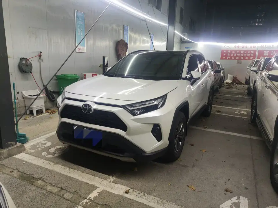 Toyota RAV4 Rongfang 2.0L CVT FWD Style Plus Edition 2024