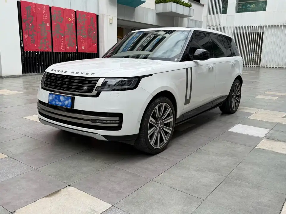 Land Rover Range Rover 3.0 L6 400PS Golden Age Extended 7-Seater 2024