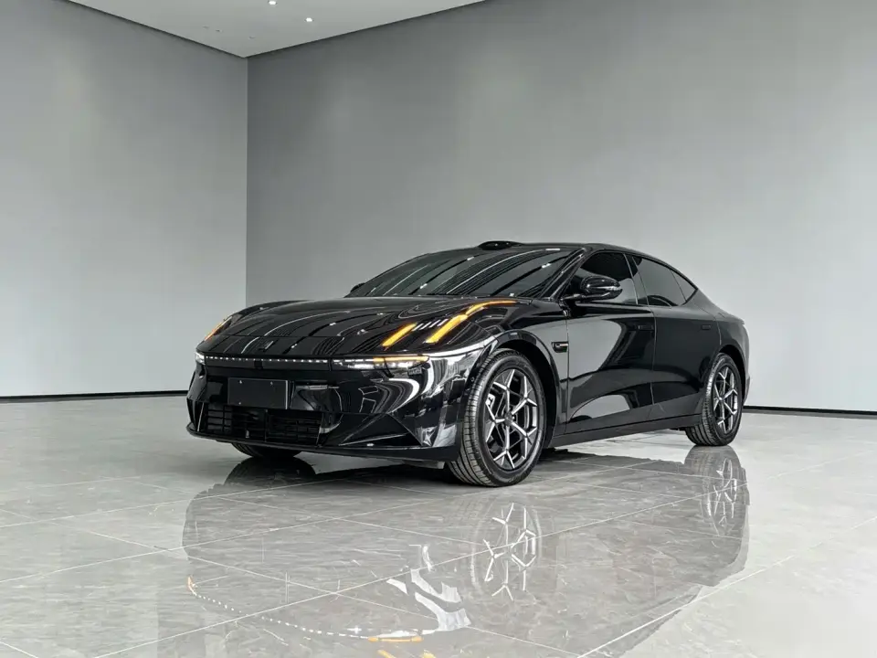 Lynk & Co 10 EM-P Facelift 120 AWD Ultra 2026