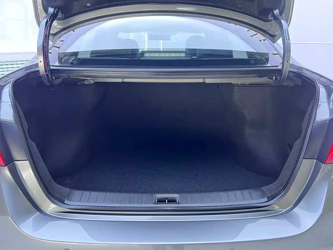 Nissan Sylphy Classic 1.6XE CVT Comfort Edition 2023 — фото 16