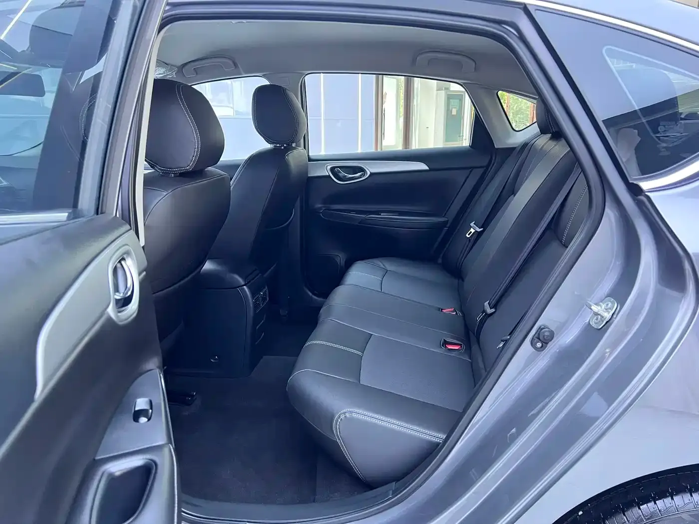 Nissan Sylphy Classic 1.6XE CVT Comfort Edition 2023 — фото 13