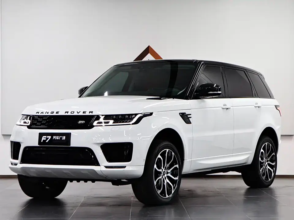 Land Rover Range Rover Sport 3.0 L6 Gloss Black Edition 2022