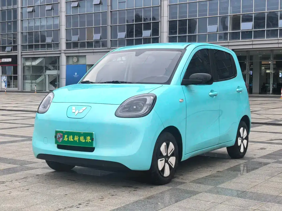 Wuling Motors Hongguang MINIEV 4-Door Advanced 2025