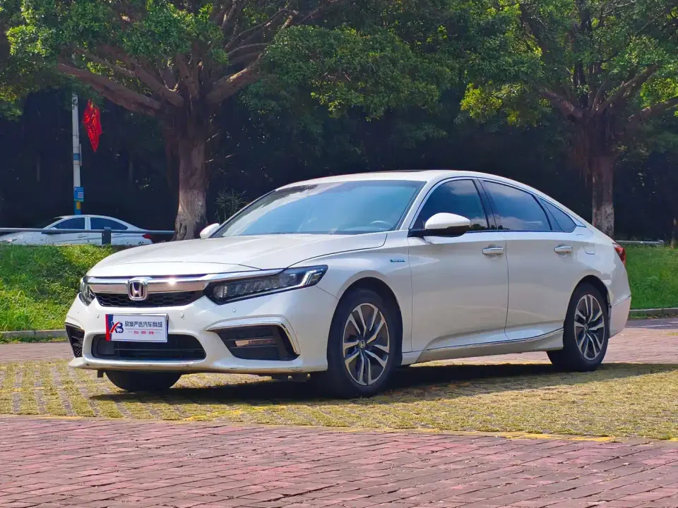Honda Inspire Sharp Hybrid 2.0L Pure Elegance China VI 2021