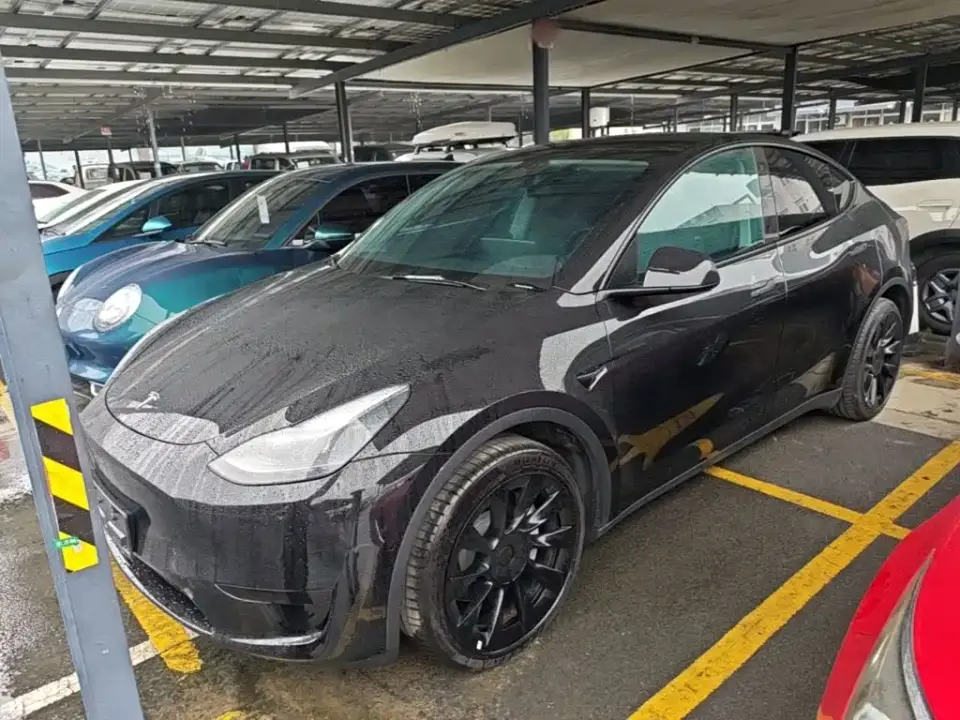 Tesla Model Y Facelift Rear-Wheel Drive Version 2023