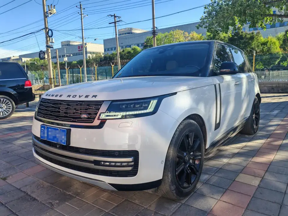 Land Rover Range Rover 3.0 L6 360PS Golden Age Edition 2023