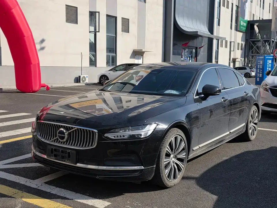 Volvo S90 B5 Intelligent Vision Luxury Edition 2022