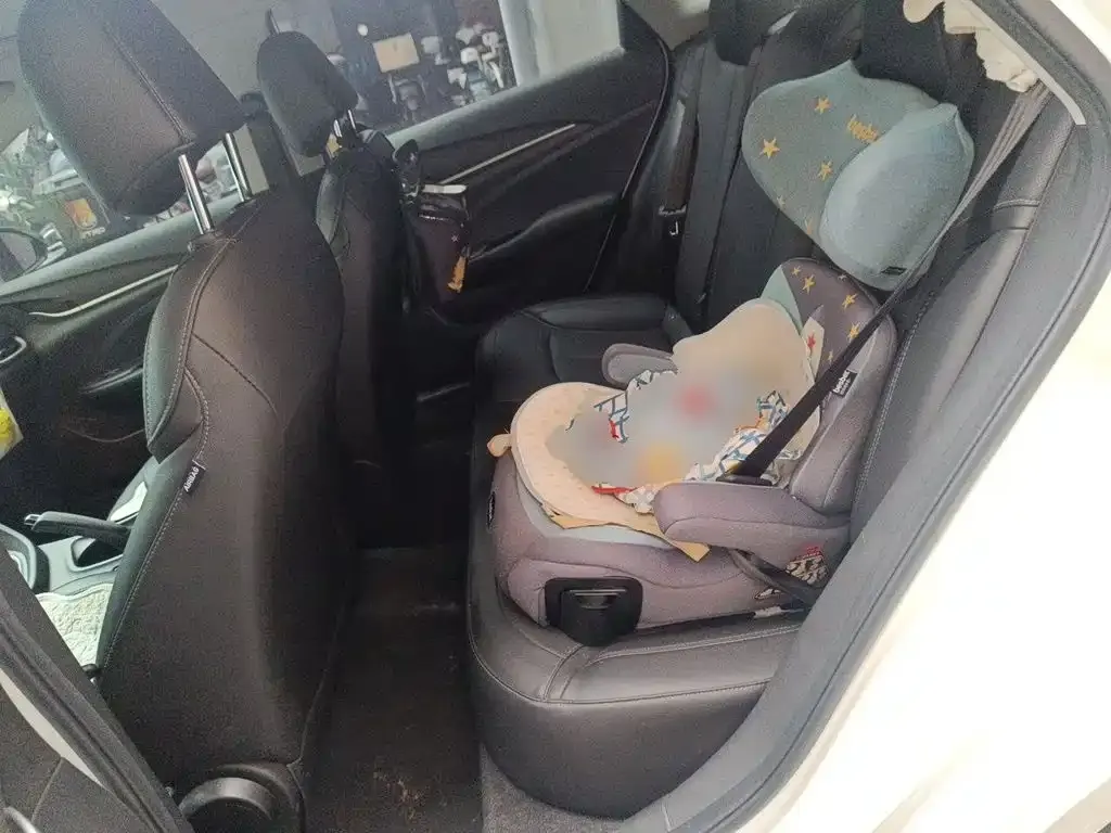 Buick Excelle Facelift 1.3T Auto Mild Hybrid Elite 2021 — фото 18