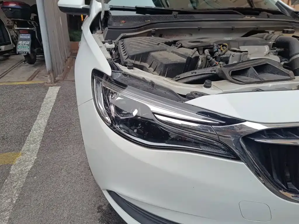 Buick Excelle Facelift 1.3T Auto Mild Hybrid Elite 2021 — фото 7