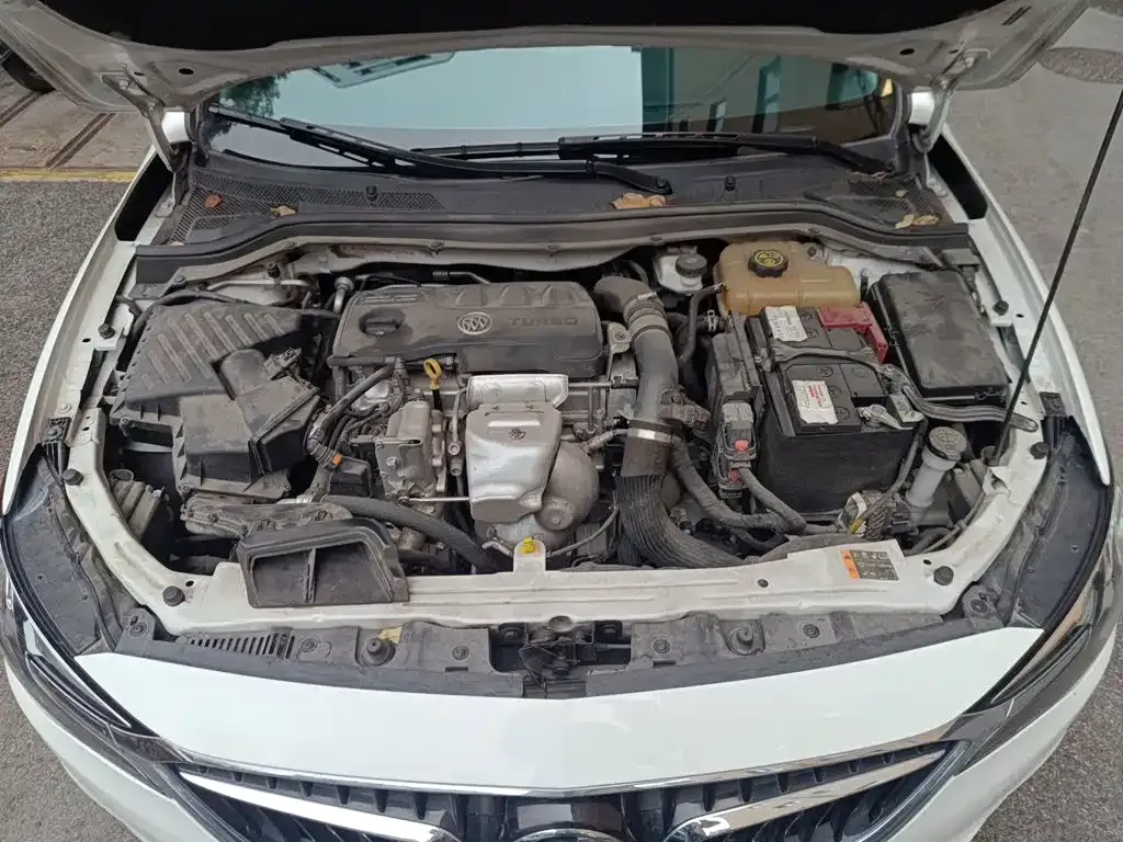 Buick Excelle Facelift 1.3T Auto Mild Hybrid Elite 2021 — фото 21