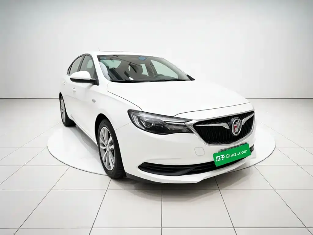 Buick Excelle Facelift 1.3T Auto Mild Hybrid Elite 2021 — фото 3