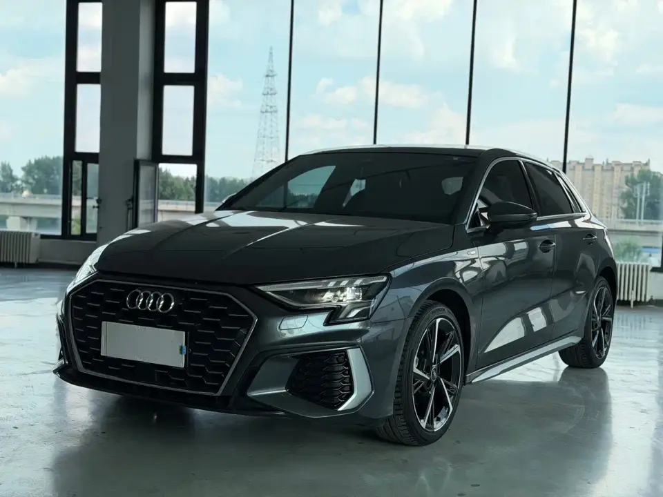 Audi A3 Facelift Sportback 35 TFSI Fashion Sport 2024