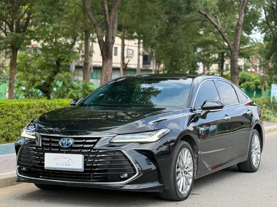 Toyota Avalon Hybrid 2.5L XLE Premium Edition 2023