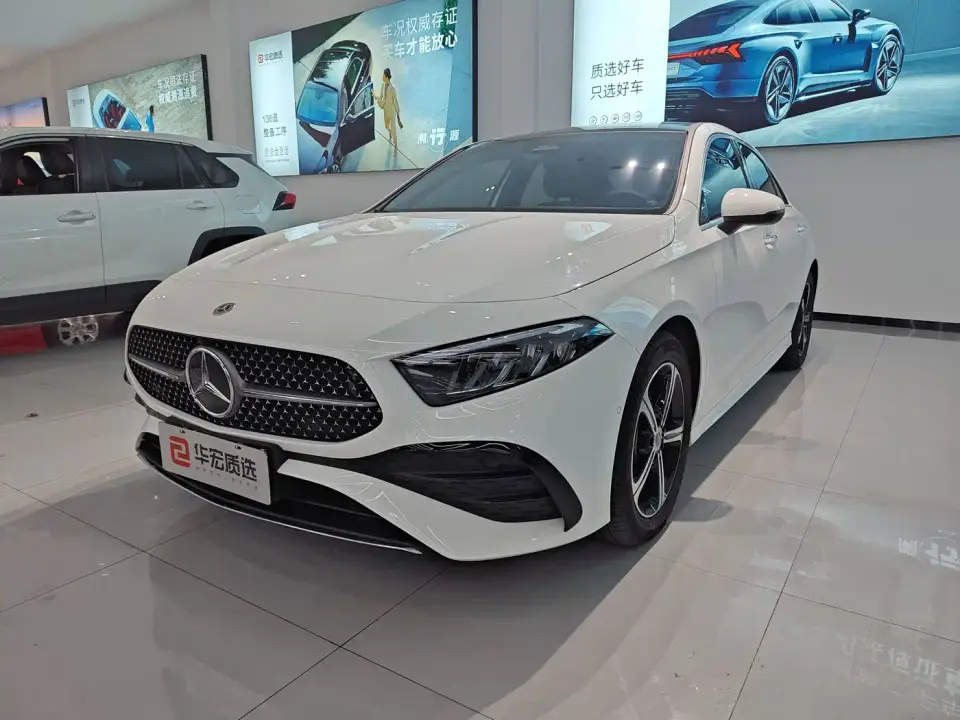 Mercedes-Benz A-Class A 200 L Fashion Edition 2025