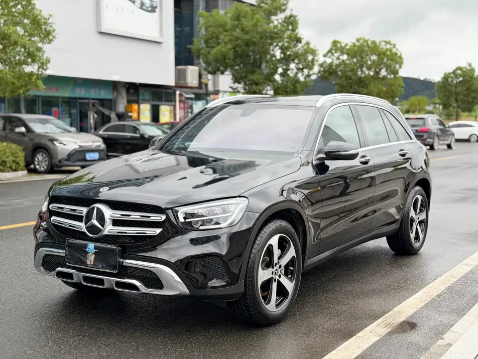 Mercedes-Benz GLC-Class Model GLC 260 L 4MATIC Dynamic Edition 2022