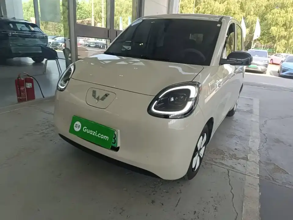 Wuling Motors Hongguang MINIEV 4-Door Advanced 2025