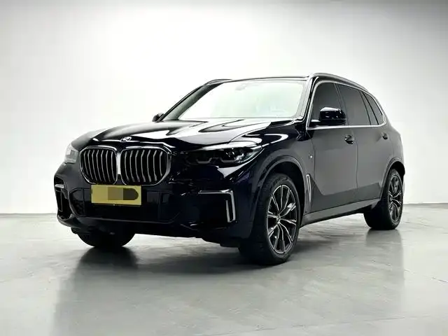 BMW X5 xDrive 30Li M Sport Package 2022