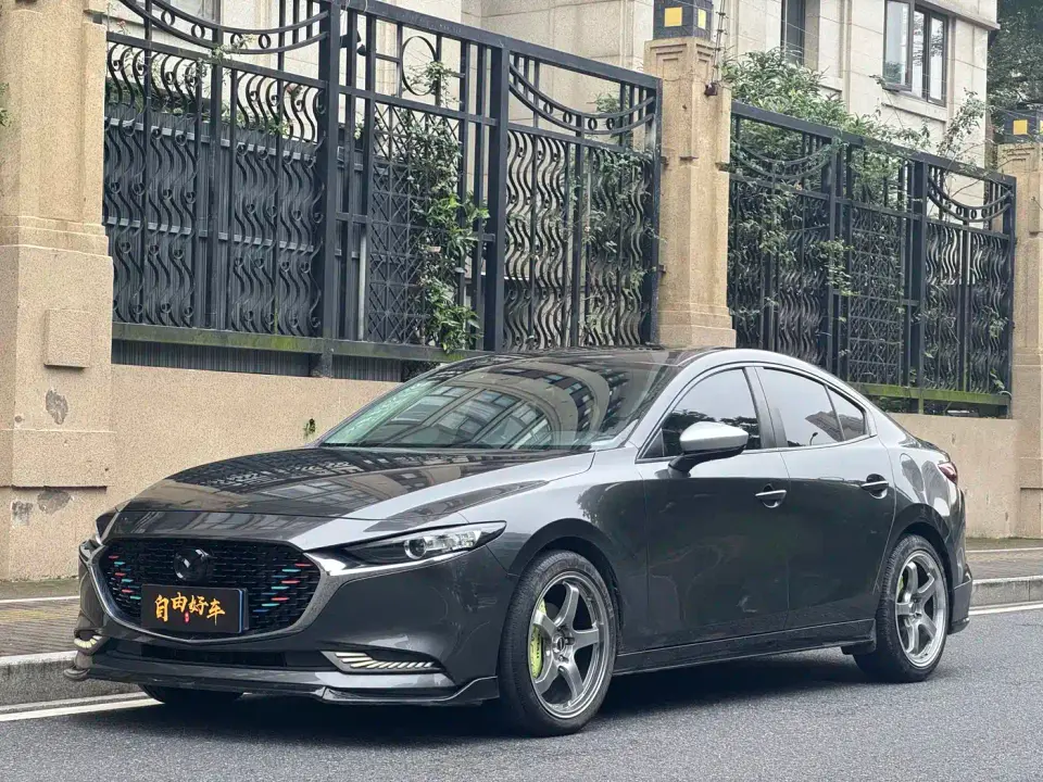 Mazda Mazda3 Axela Mazda3 2.0L Automatic Shine Edition 2022