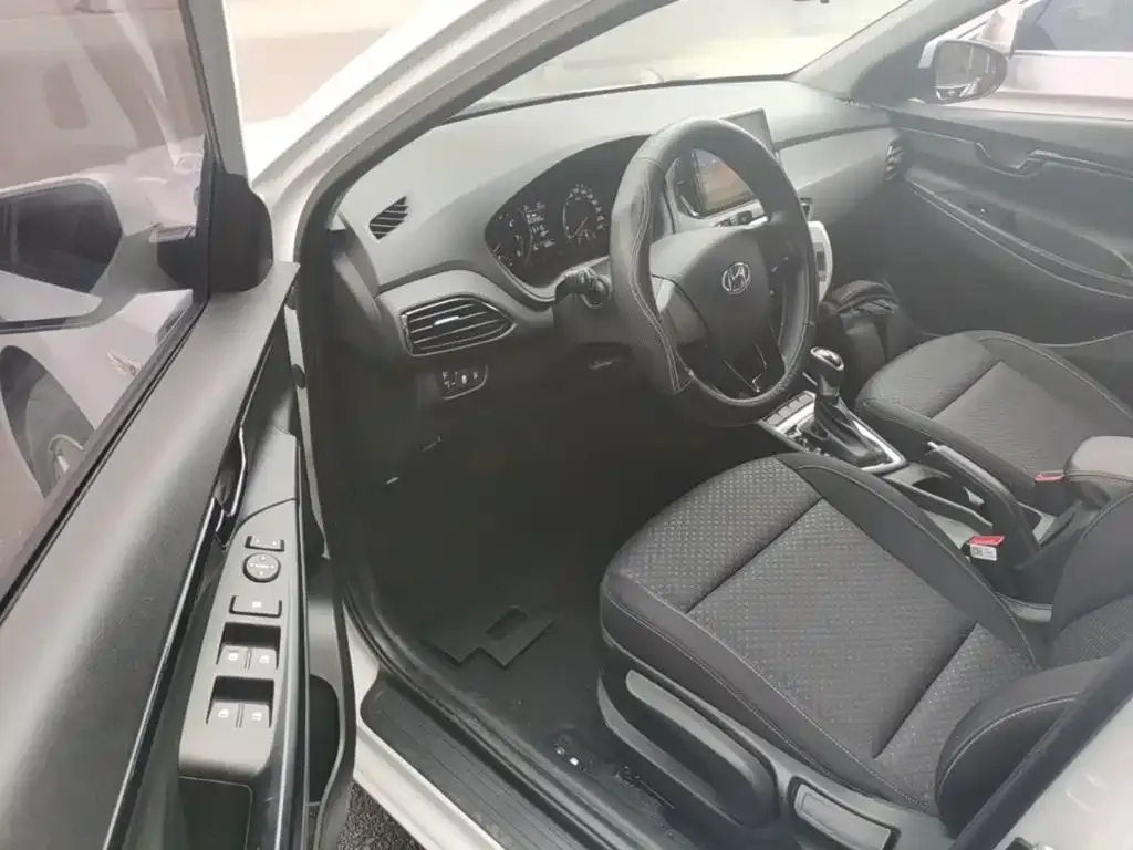 Hyundai Elantra 1.6L Auto GL Pleasing Edition 2022 — фото 16