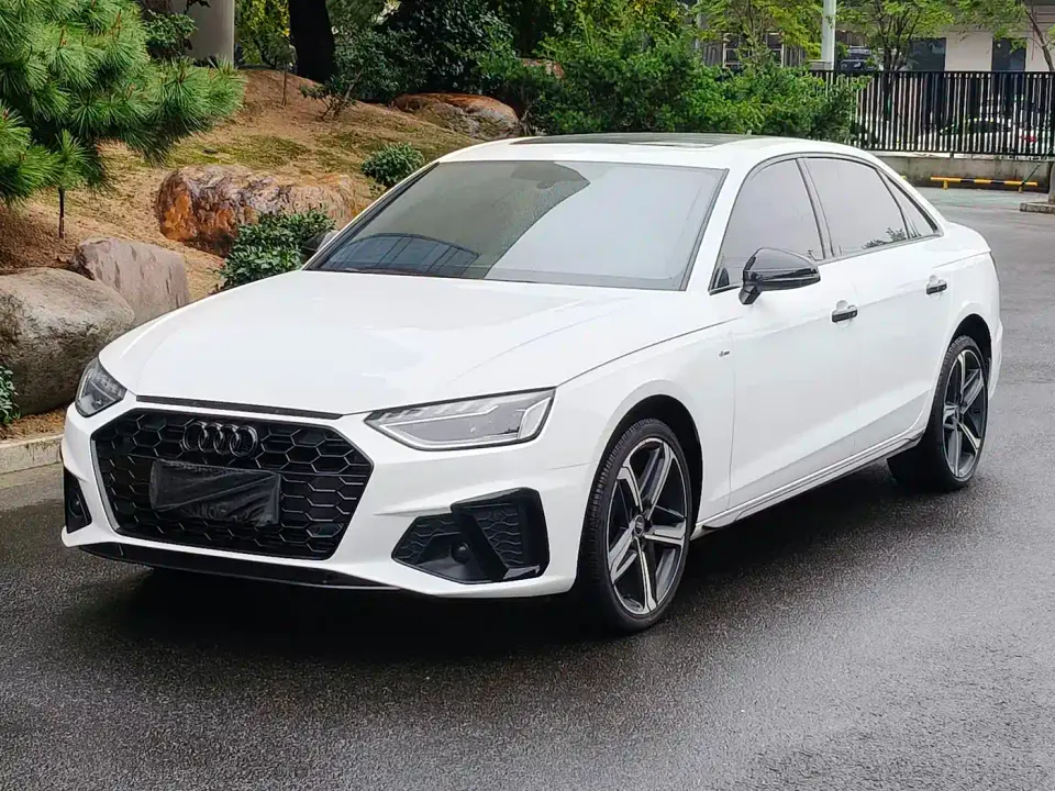 Audi A4L 40 TFSI Luxury Dynamic 2024