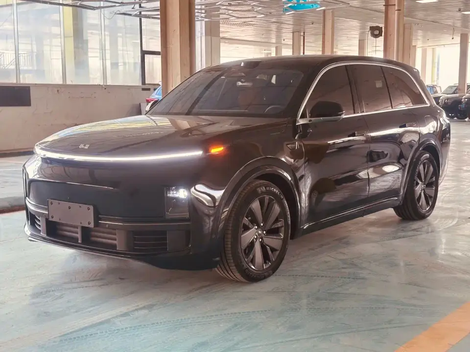 Li Auto Li L8 Max Smart Renewal Edition 2025
