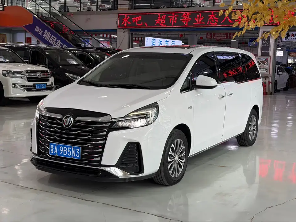 Buick GL8 Land Business Class 652T Luxury 2023