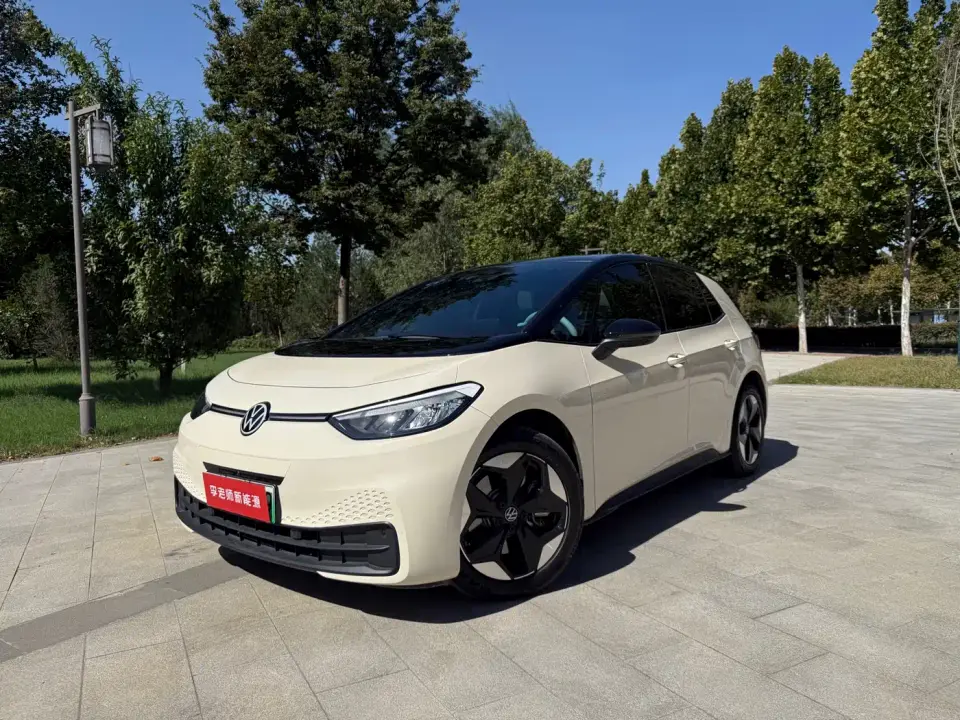 Volkswagen ID.3 Facelift Smart Outstanding Edition 2025