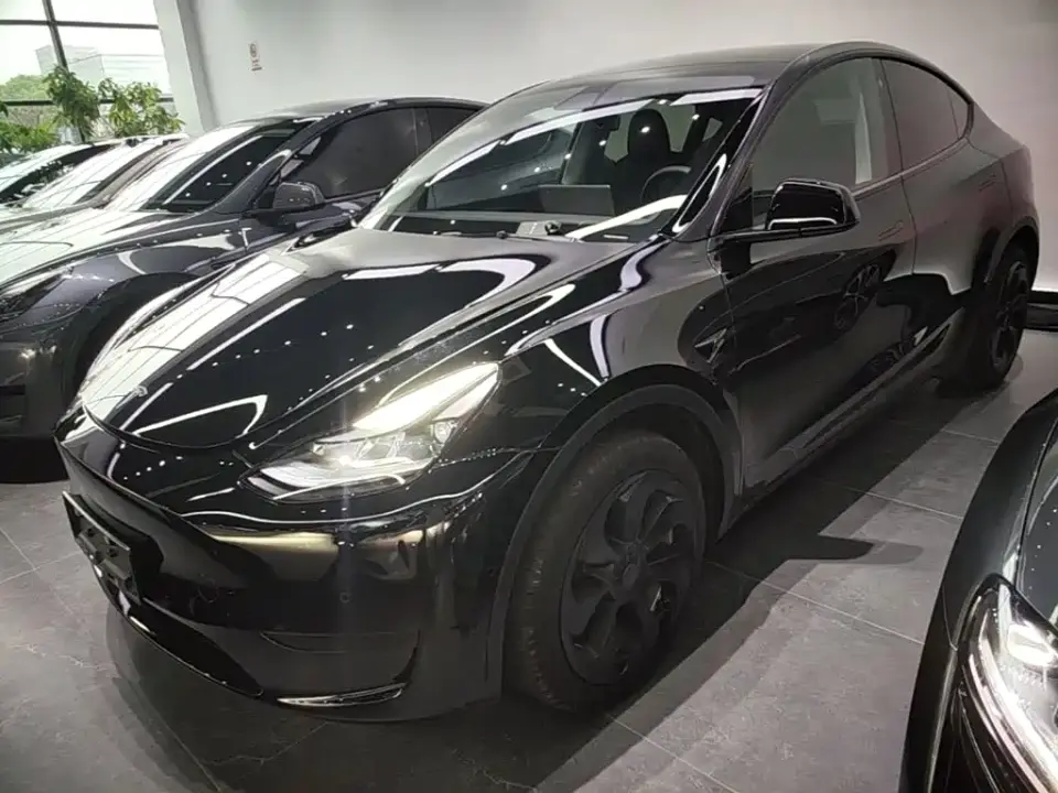 Tesla Model Y Facelift Rear-Wheel Drive Version 2023