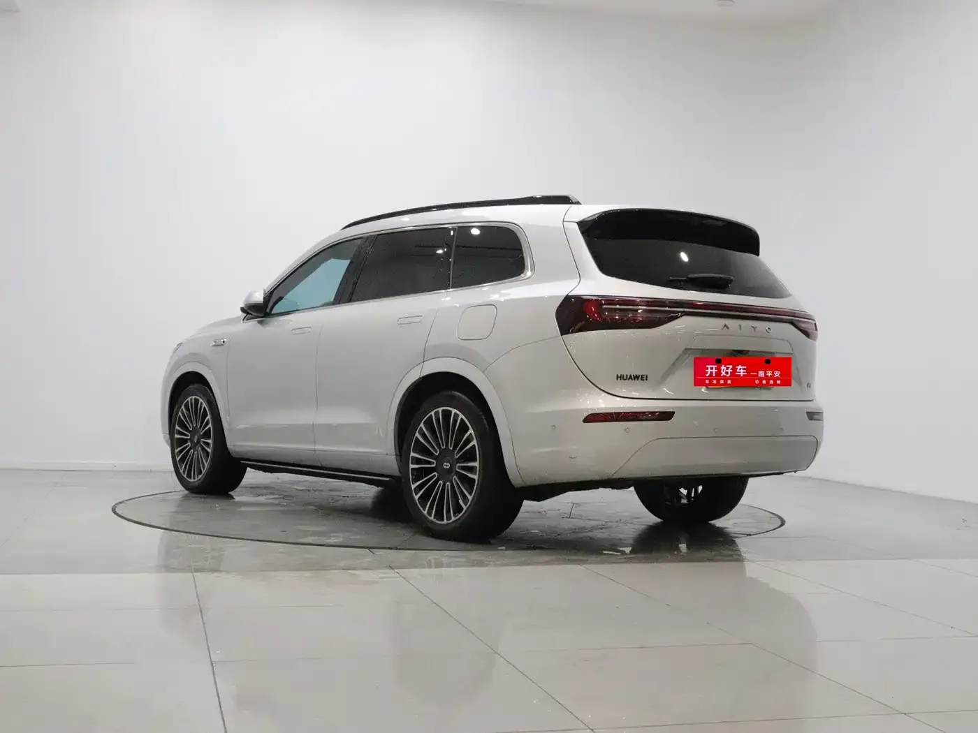 AITO Wenjie AITO M7 1.5T Smart AWD Max Edition 5-Seater 2023 — фото 3
