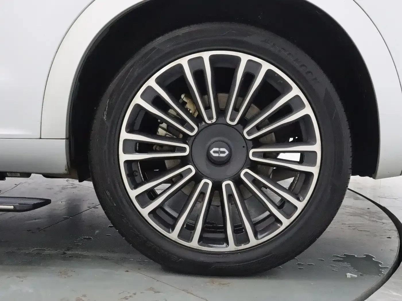 AITO Wenjie AITO M7 1.5T Smart AWD Max Edition 5-Seater 2023 — фото 11