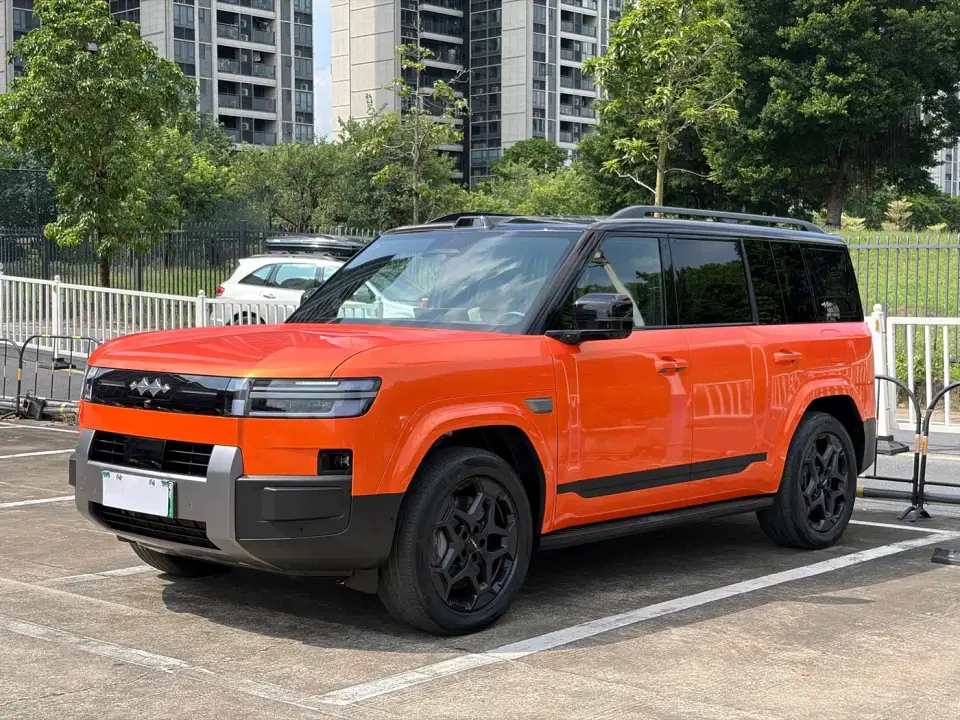 Fangchengbao Titanium 7 AWD Base Model 2025