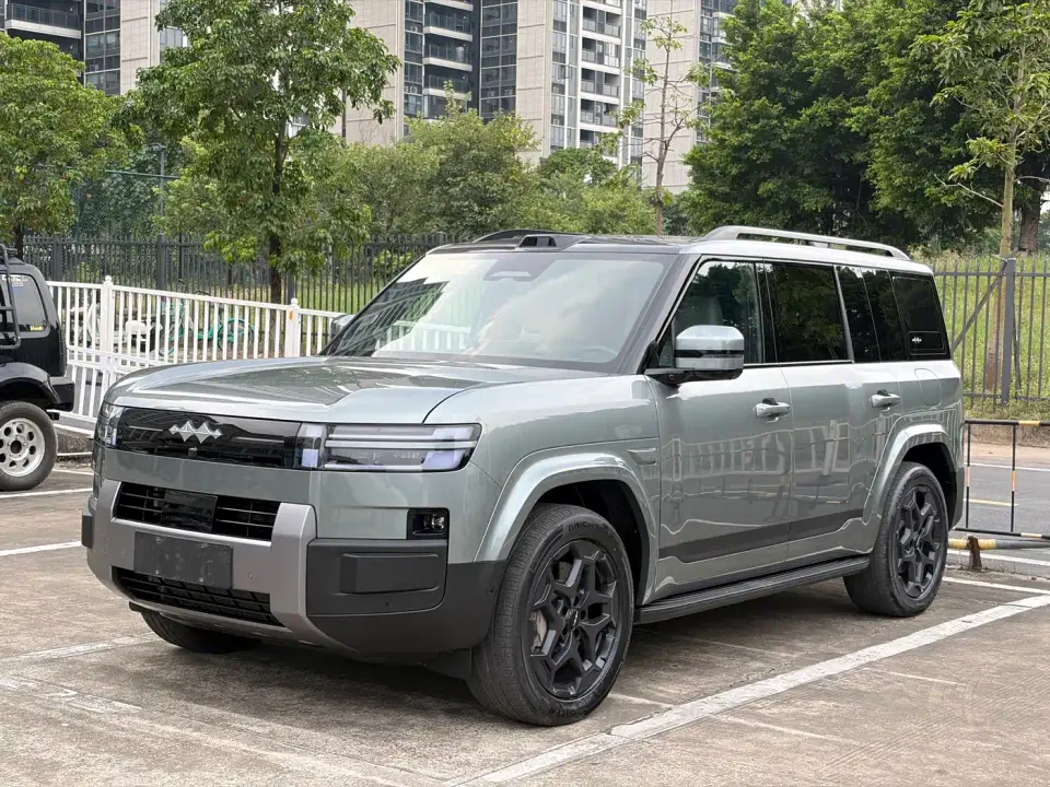 Fangchengbao Titanium 7 AWD Base Model 2025