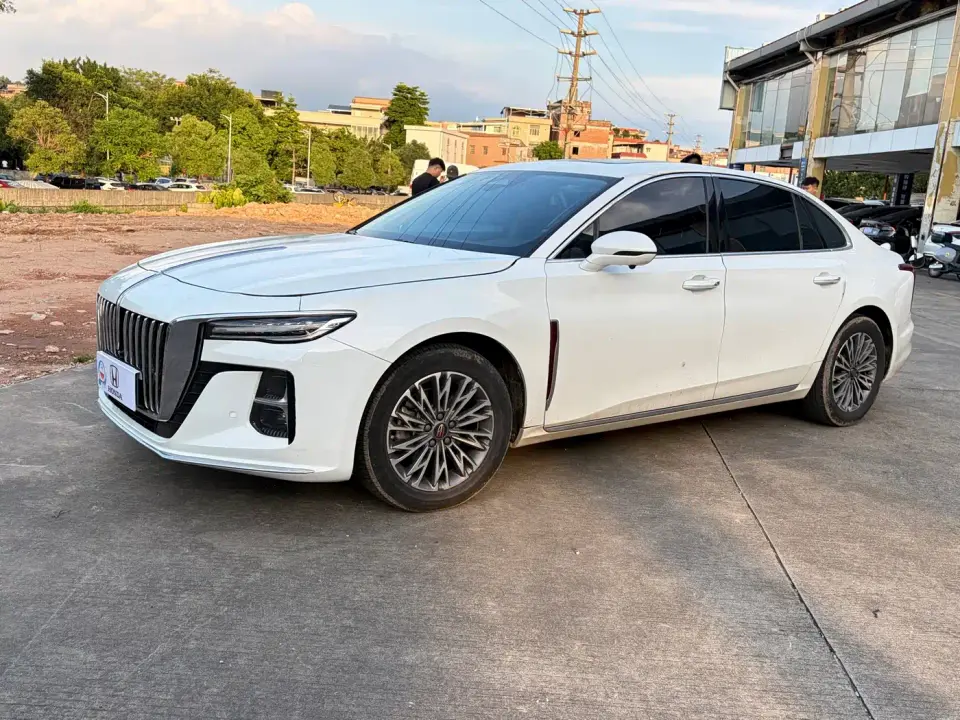 Hongqi H5 2.0T Auto Smart Connect Flag Comfort 2023