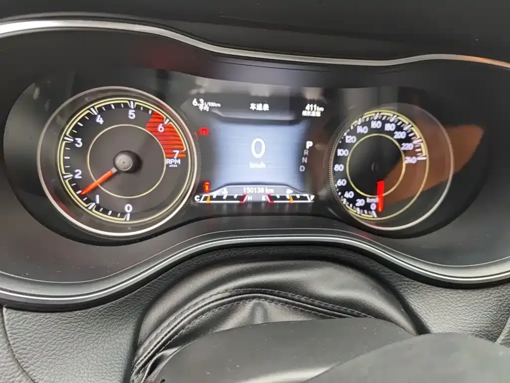Jeep Cherokee 2.0T 2WD Smart Edition China V 2019 — фото 8