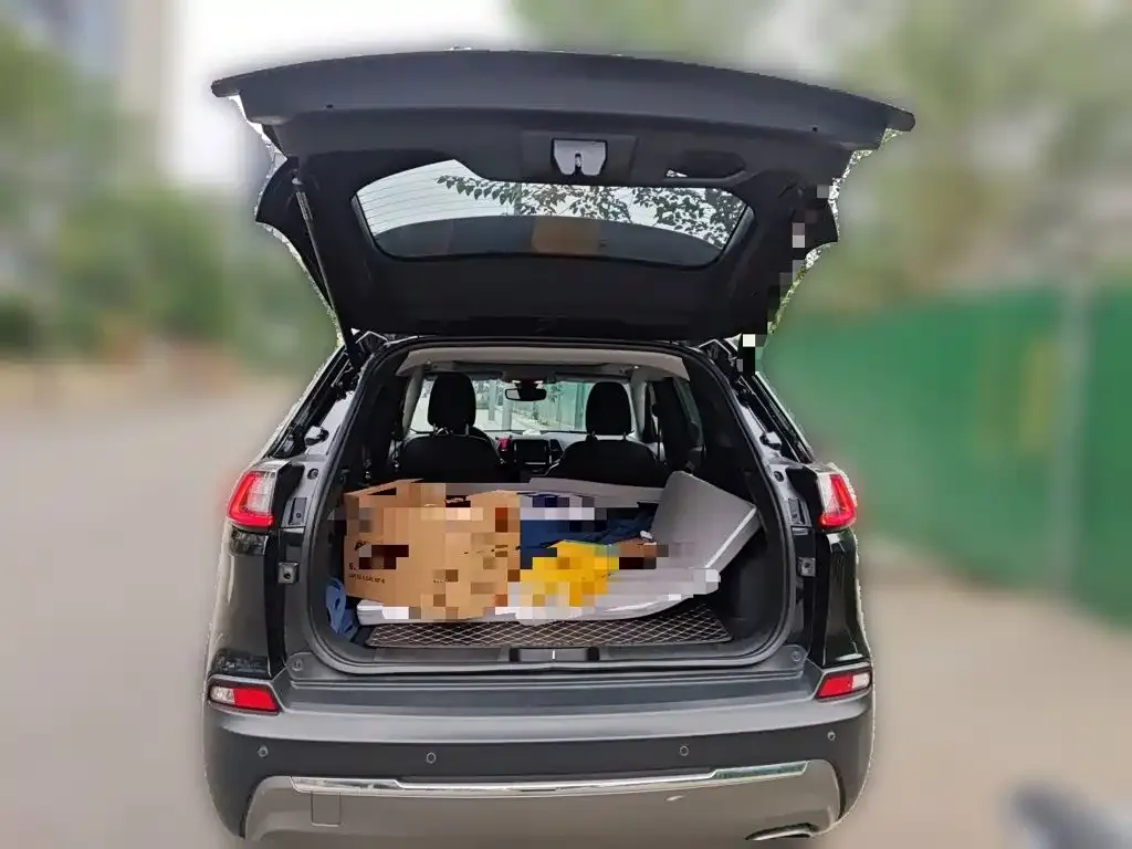 Jeep Cherokee 2.0T 2WD Smart Edition China V 2019 — фото 15