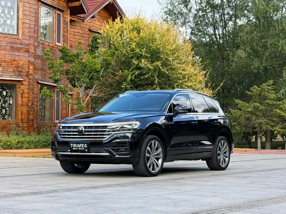 Volkswagen Touareg 3.0TSI R-Line Classic Sport Package 2021