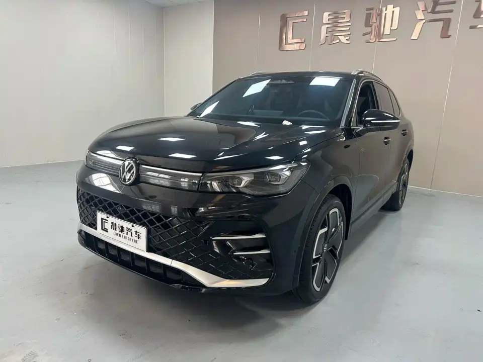Volkswagen Tiguan L PRO 380TSI 4WD R-Line Premium Edition 2025