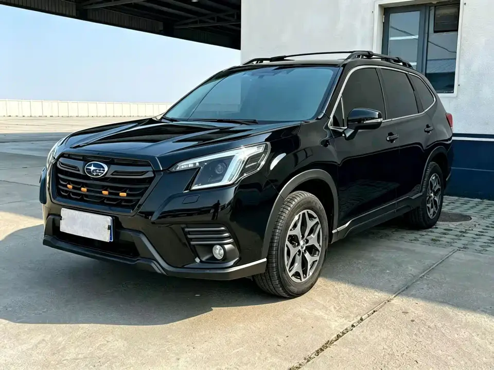 Subaru Forester 2.0i AWD Luxury Edition with EyeSight 2022