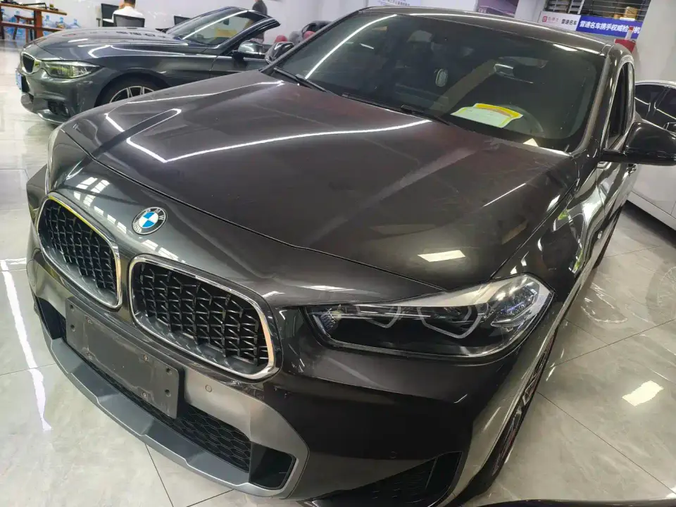 BMW X2 sDrive25i Leading M Off-Road Package 2022