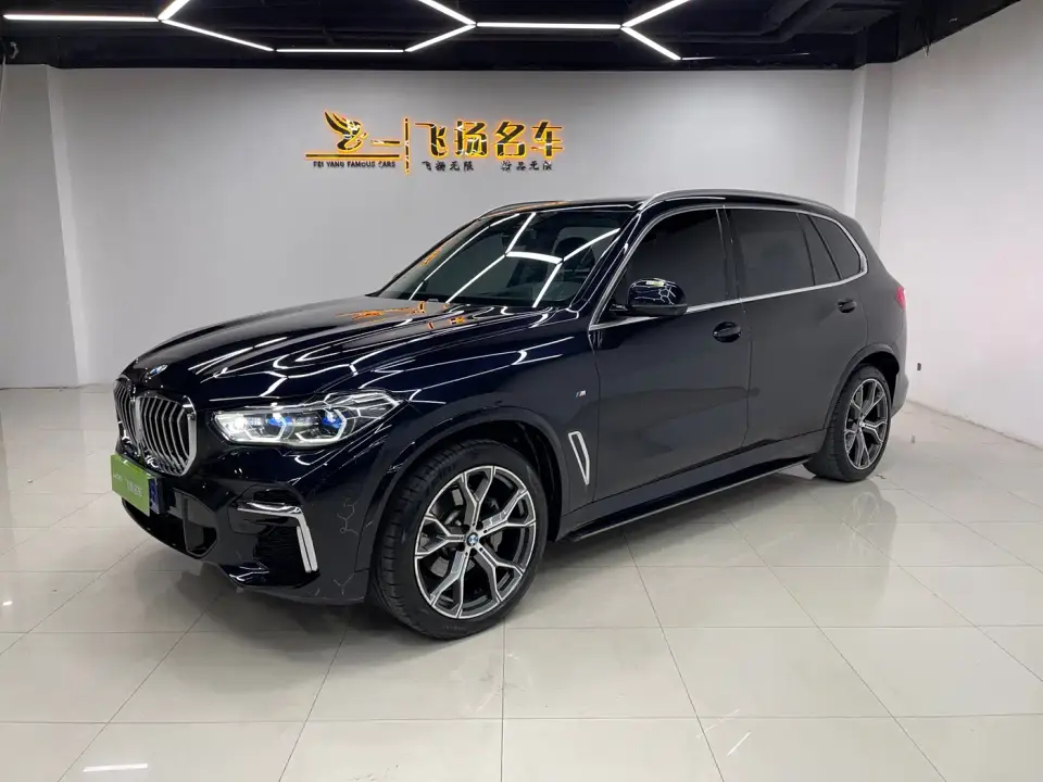 BMW X5 xDrive 40Li Premium M Sport Package 2022