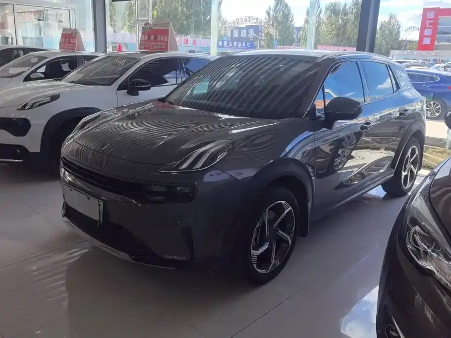 Lynk & Co 06 EM-P PHEV 84KM Range Pro 2022