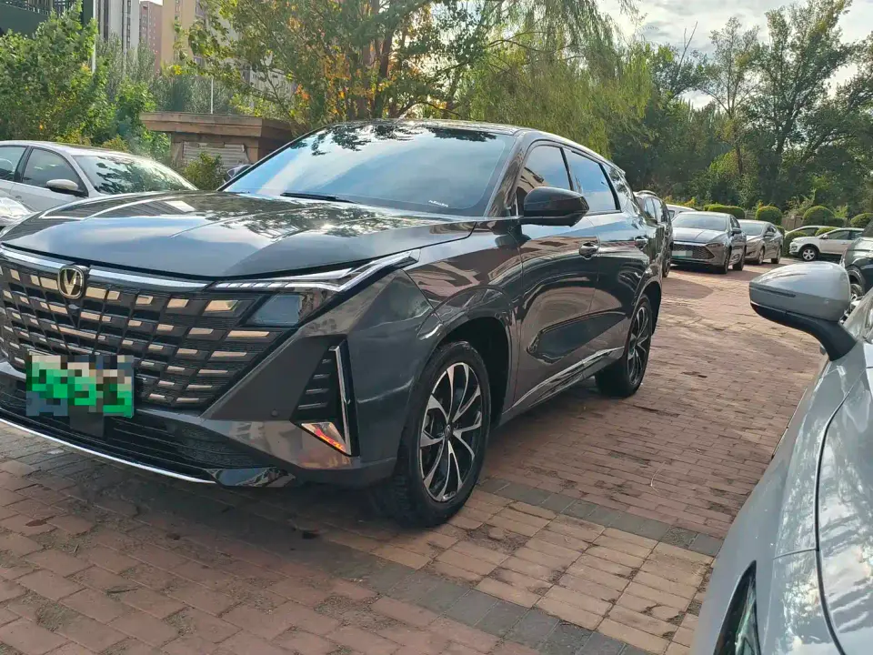 Changan UNI-Z New Energy Blue Whale iDD 125km Surpassing Edition 2024