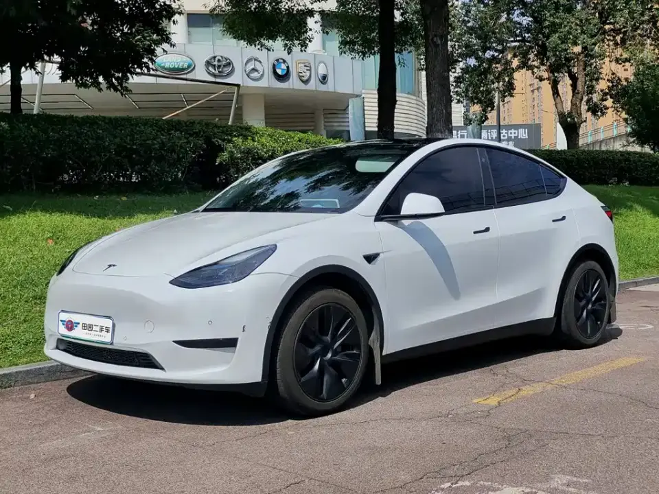 Tesla Model Y Rear-Wheel Drive Edition 2023
