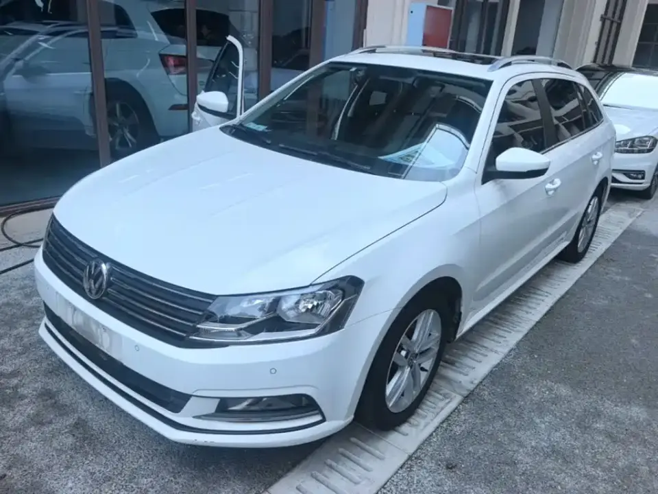 Volkswagen Lavida Tour 230TSI DSG Comfort Edition 2019